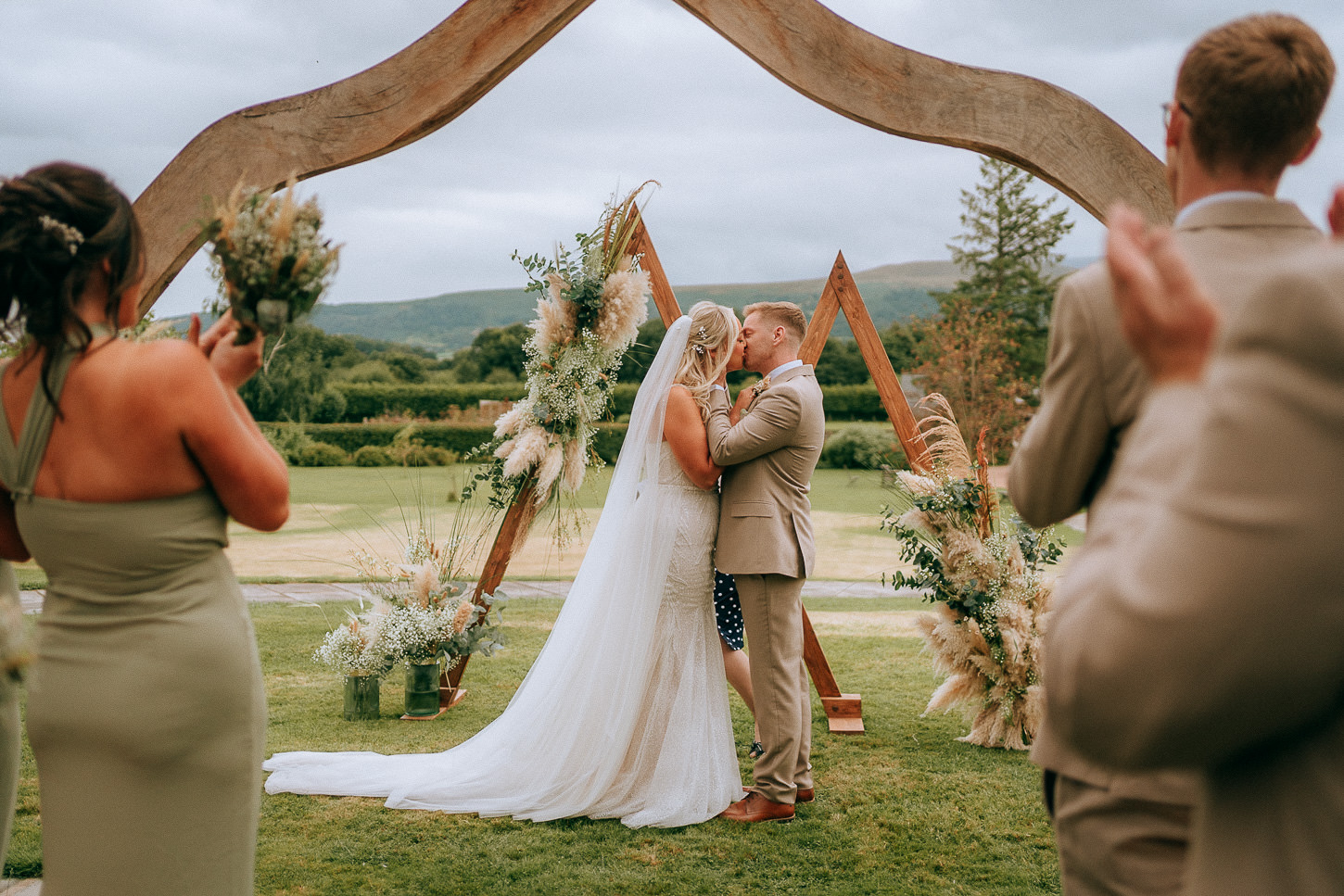 BARN AT BRYNICH WEDDING PHOTOGRAPHY BRECON 005 BARN AT BRYNICH WEDDING PHOTOGRAPHY BRECON 005